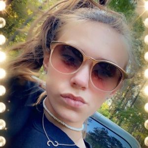 Meet your Posher, Savannah